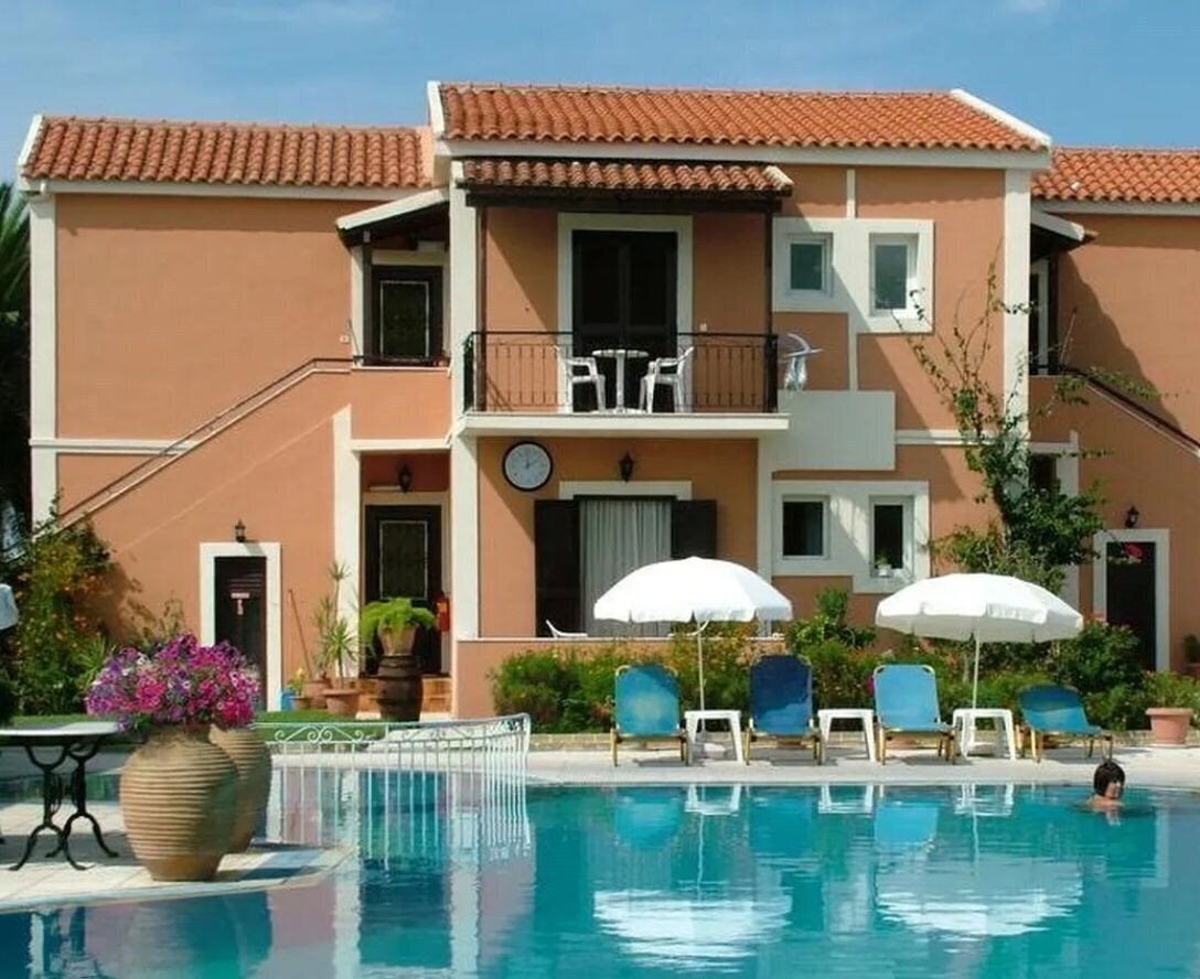 Готель Voula Apartments 3*